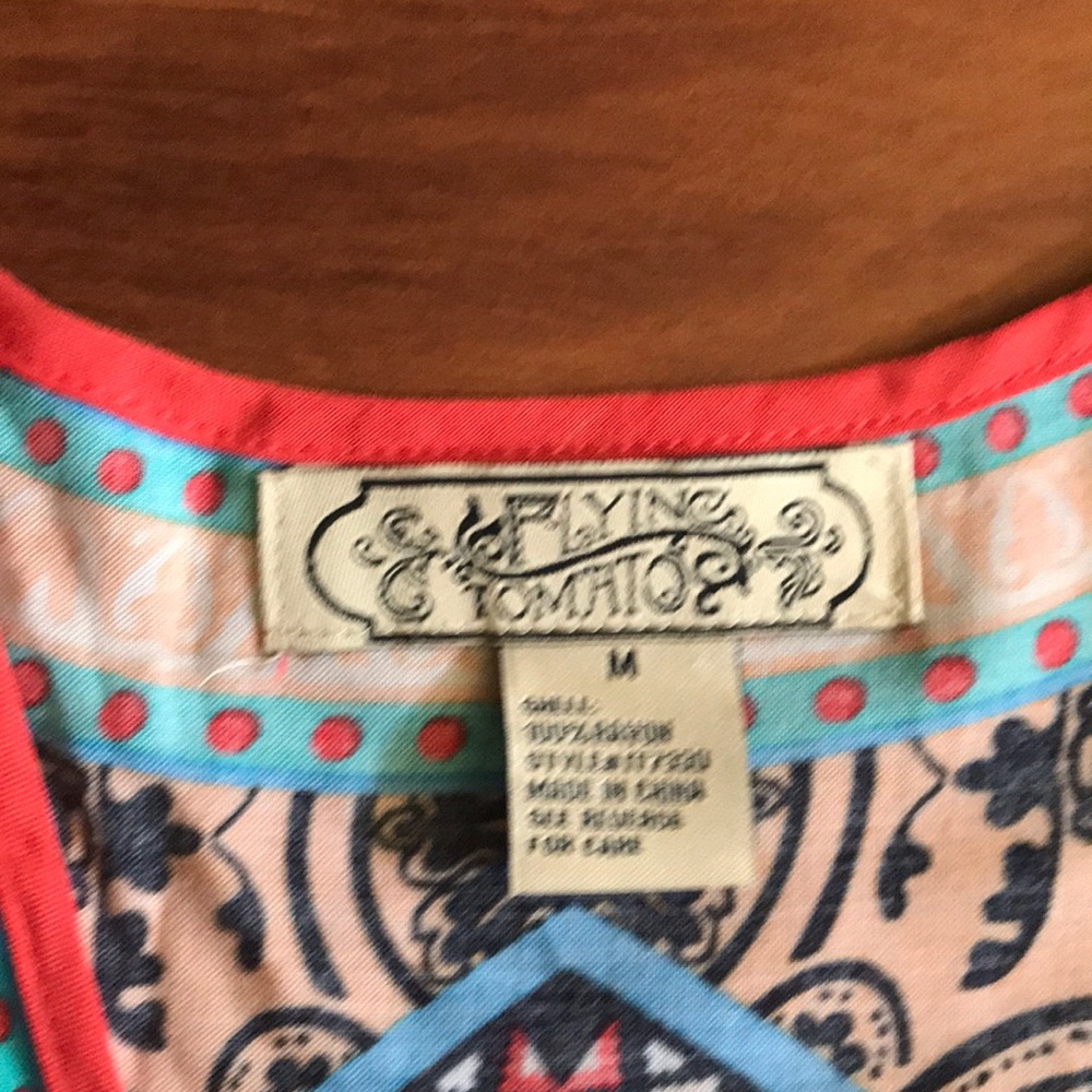Flying tomatoes top Anthropologie - Picture 2 of 3
